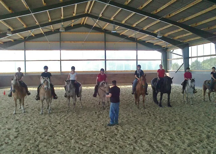 Ferien- Und Reiterparadies Vosshoernerhof * Neuschoo
